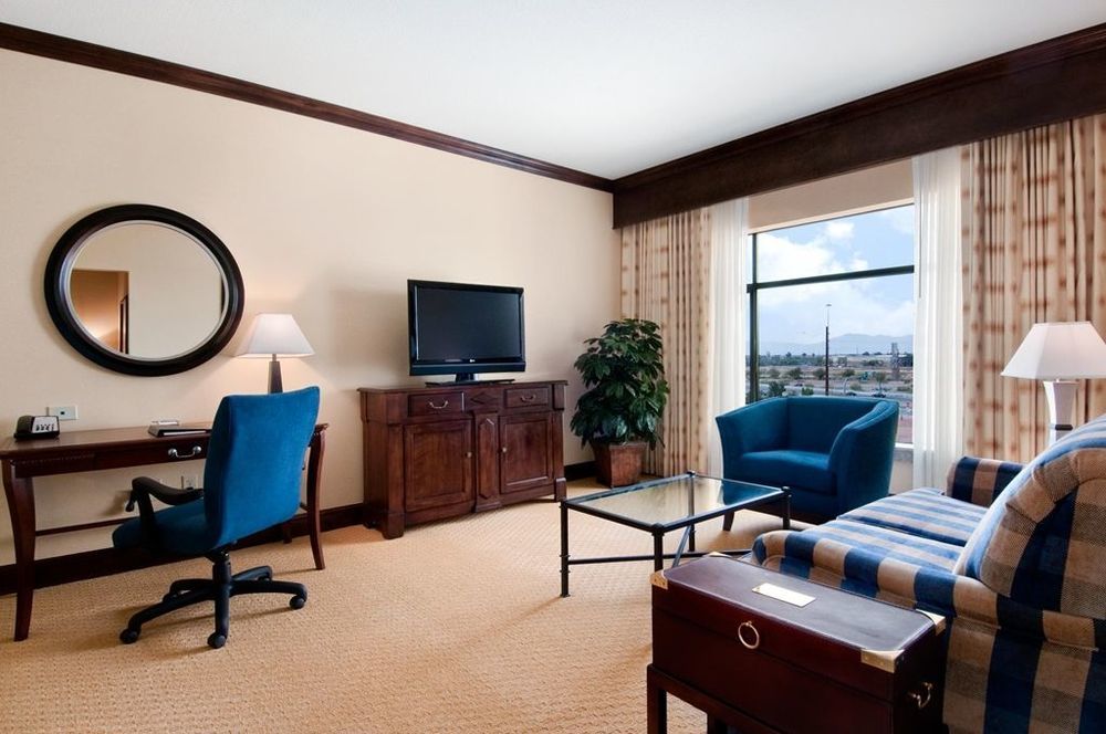 Hilton Phoenix Chandler Bilik gambar